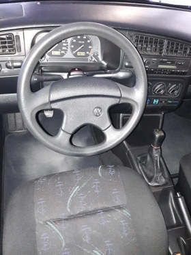 VW Golf 1.6mi 75k.c.Pink Floyd, снимка 3