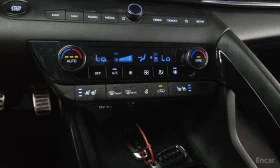 Hyundai Elantra 2.0* N* ПОДГРЕВ* ОБДУХВАНЕ* НАВИГАЦИЯ, снимка 5