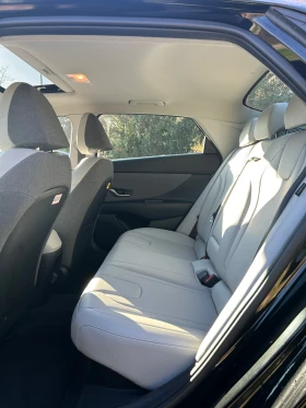 Hyundai Elantra, снимка 12