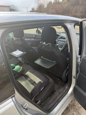 Peugeot 5008 1.6HDI - 4350 € / 8507.86 лв. - 25277436 12