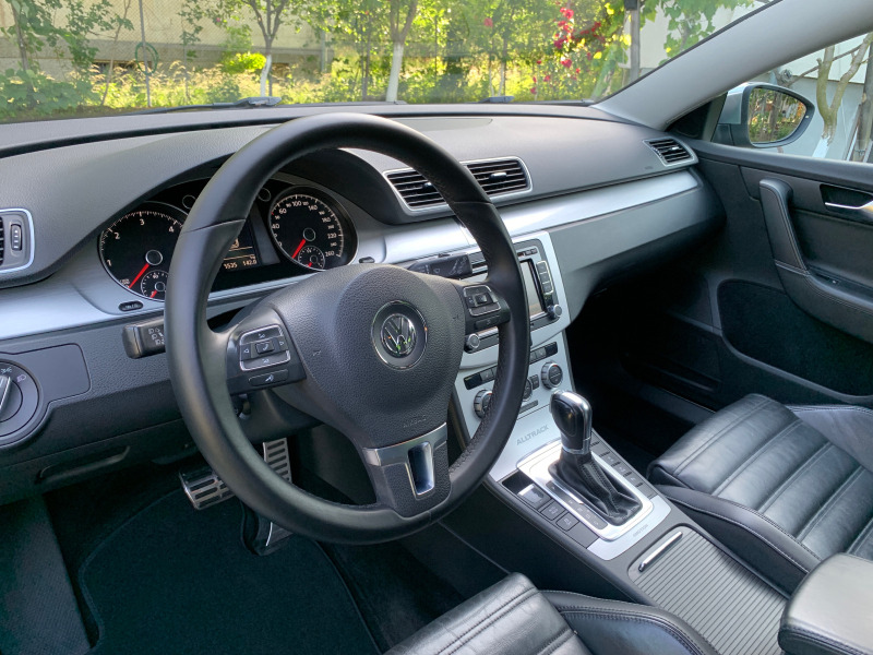 VW Alltrack DSG* LED* XENON* CAMERA* WEBASTO, снимка 14 - Автомобили и джипове - 45973513