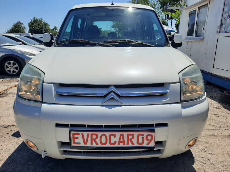 Citroen Berlingo 1.6i 4вратиКАТО НОВ!, снимка 3 - Автомобили и джипове - 46799909