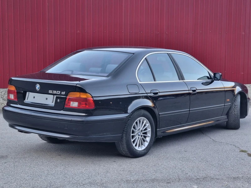 BMW 530 Facelift Автоматик Италия, снимка 7 - Автомобили и джипове - 47710905