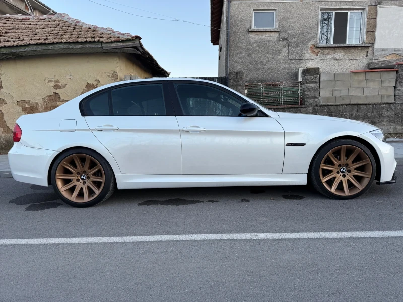 BMW 320 M-Pack, снимка 8 - Автомобили и джипове - 48876824