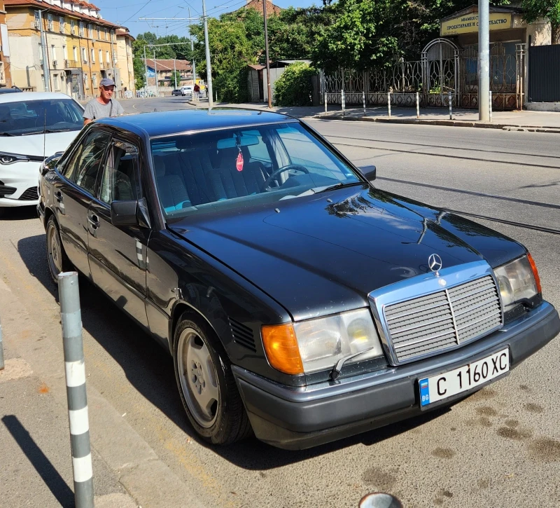 Mercedes-Benz 124 300 D Turbo Без Аналог !!, снимка 2 - Автомобили и джипове - 50797886