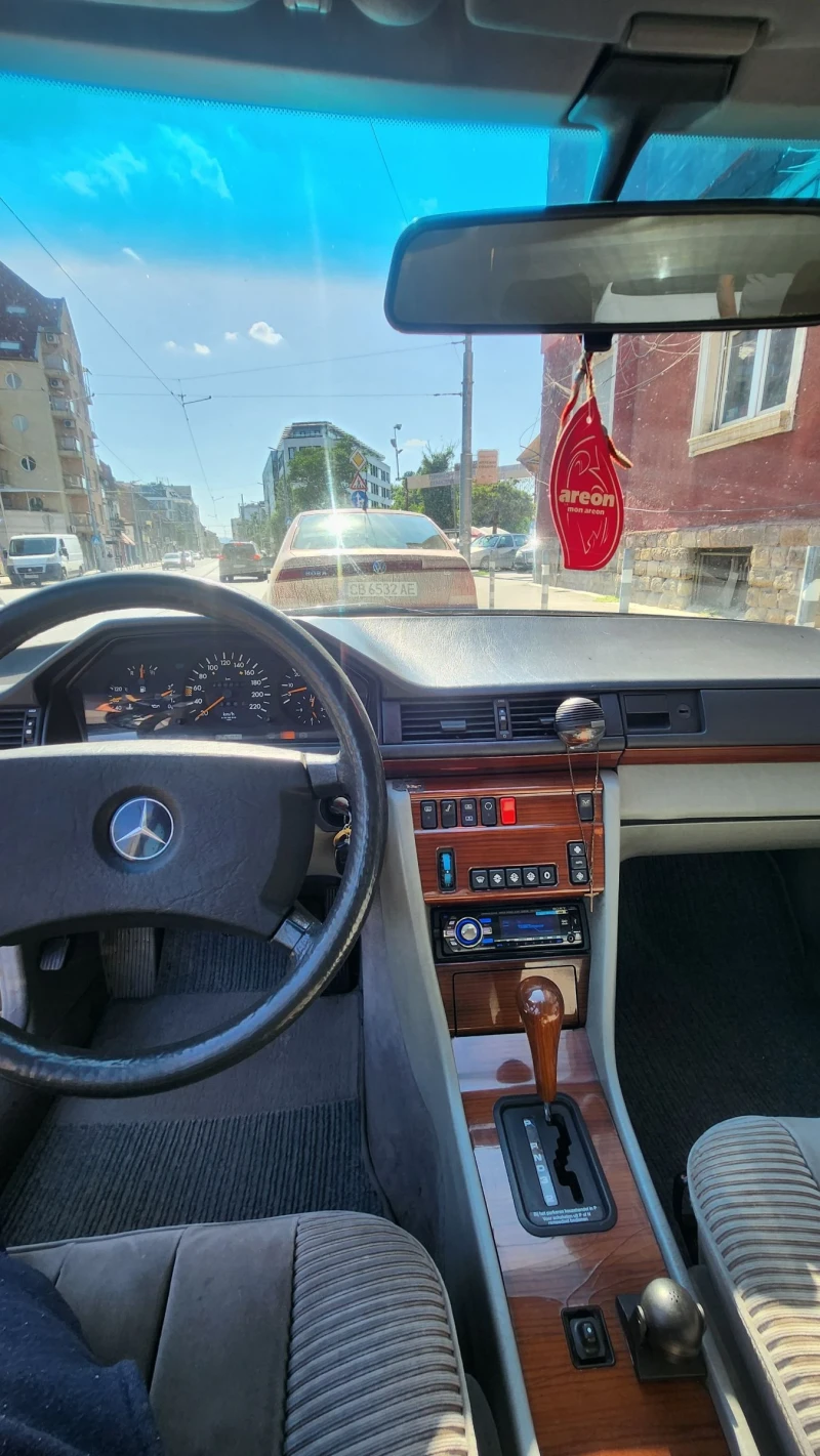 Mercedes-Benz 124 300 D Turbo Без Аналог !!, снимка 13 - Автомобили и джипове - 50797886