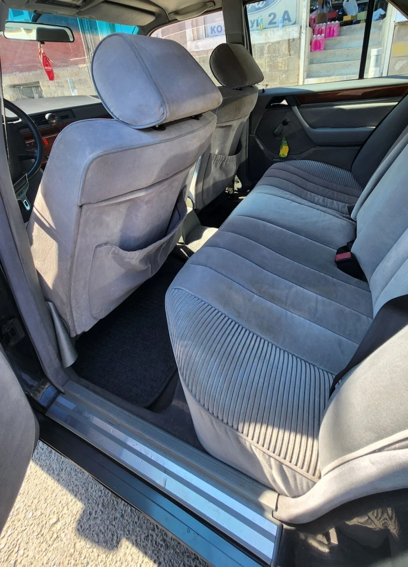 Mercedes-Benz 124 300 D Turbo Без Аналог !!, снимка 17 - Автомобили и джипове - 50797886