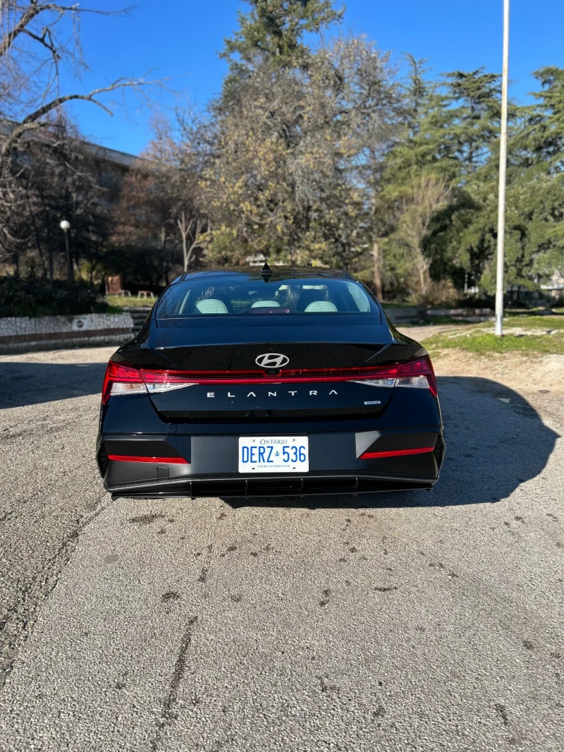 Hyundai Elantra, снимка 3 - Автомобили и джипове - 52553511