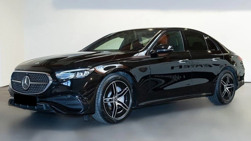 Mercedes-Benz E 200 AMG/ NEW MODEL/ NIGHT/ CAMERA/ DISTRONIC/, снимка 3 - Автомобили и джипове - 51616416