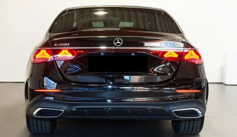 Mercedes-Benz E 200 AMG/ NEW MODEL/ NIGHT/ CAMERA/ DISTRONIC/, снимка 5 - Автомобили и джипове - 51616416