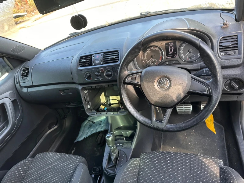 Skoda Fabia 1.4tfsi dsg, снимка 7 - Автомобили и джипове - 51899849