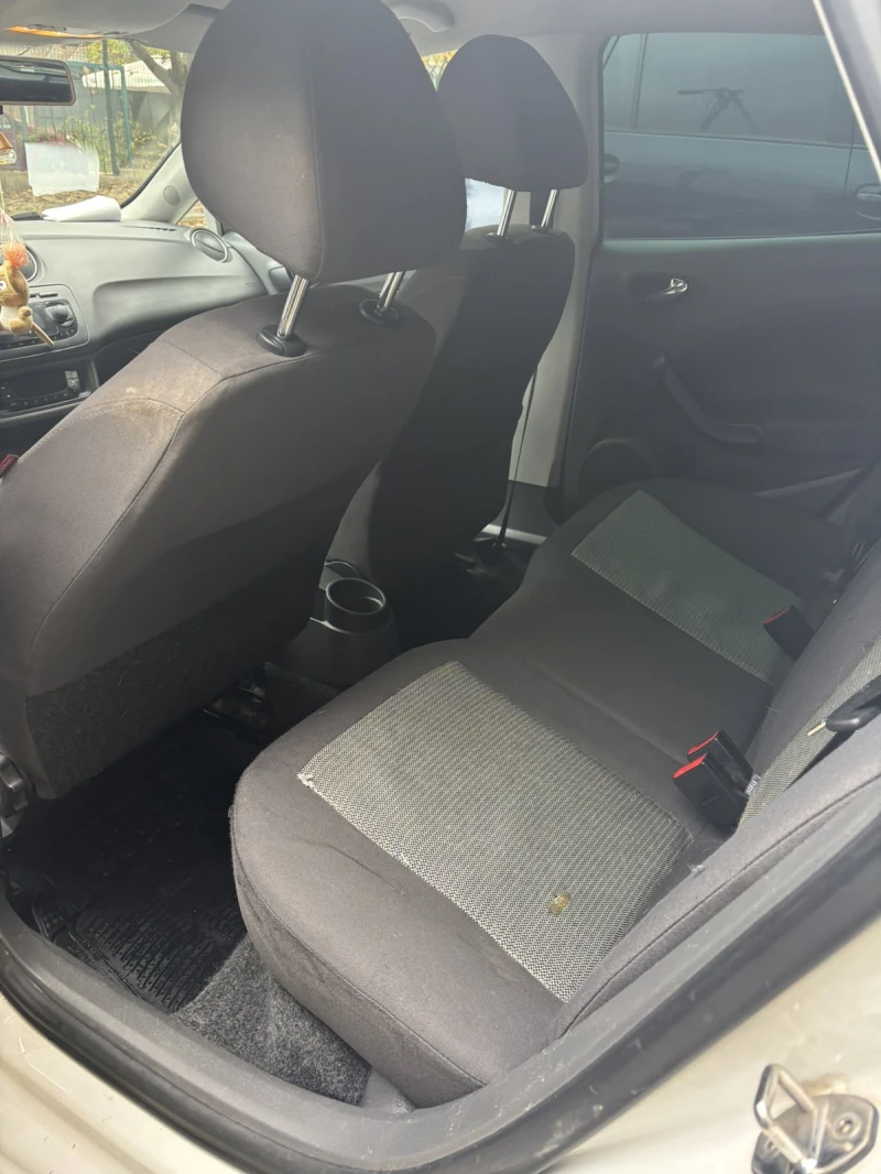 Seat Ibiza 1.4 Газ/Бензин 86к.с., снимка 6 - Автомобили и джипове - 52504350