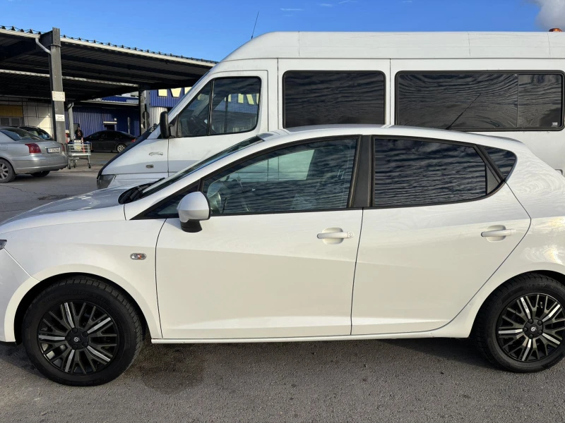Seat Ibiza 1.4 Газ/Бензин 86к.с., снимка 2 - Автомобили и джипове - 52504350