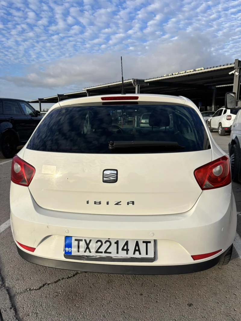 Seat Ibiza 1.4 Газ/Бензин 86к.с., снимка 3 - Автомобили и джипове - 52504350