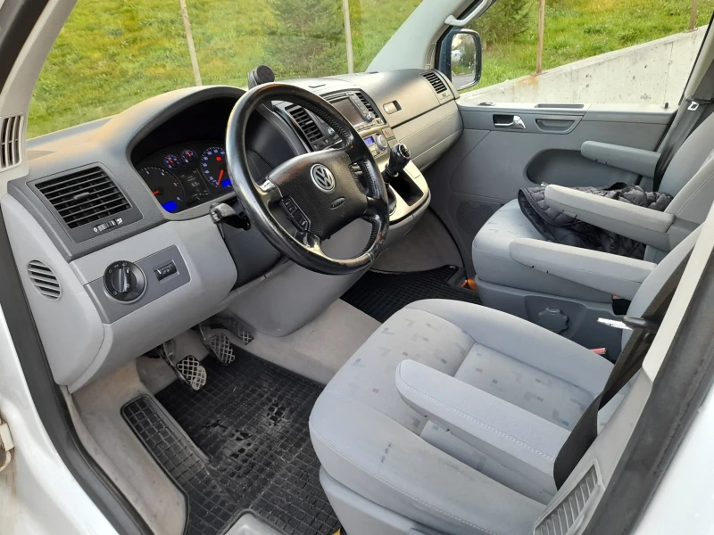 VW Multivan, снимка 4 - Автомобили и джипове - 52564291
