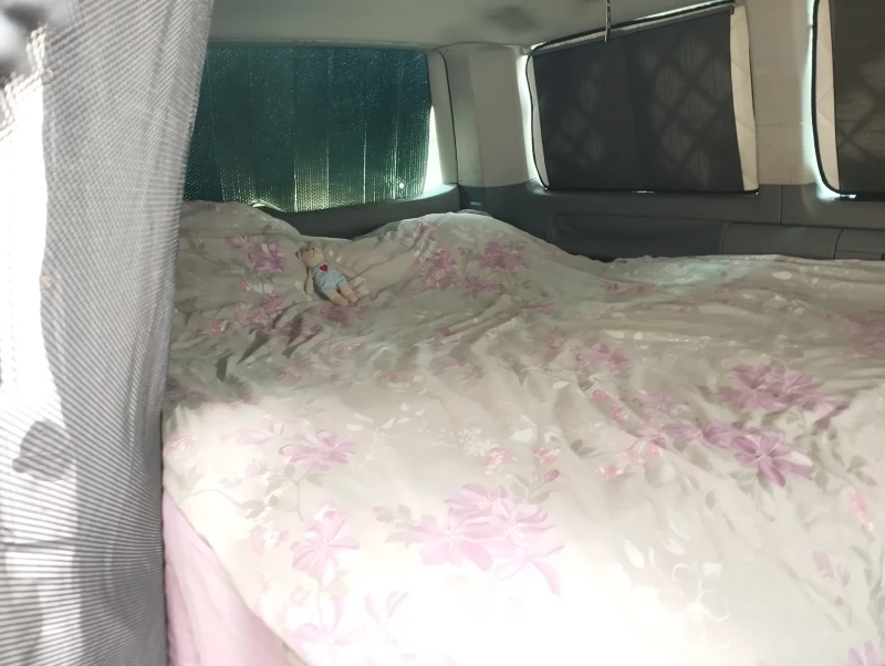 VW Multivan, снимка 16 - Автомобили и джипове - 52564291