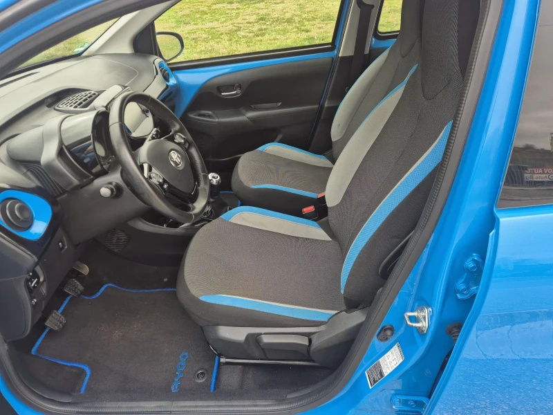 Toyota Aygo, снимка 10 - Автомобили и джипове - 52688892