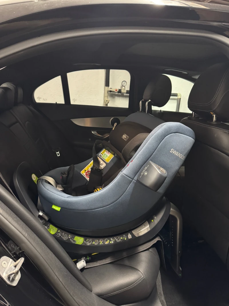 Mercedes-Benz C 300 AMG 4matic, снимка 15 - Автомобили и джипове - 53114728