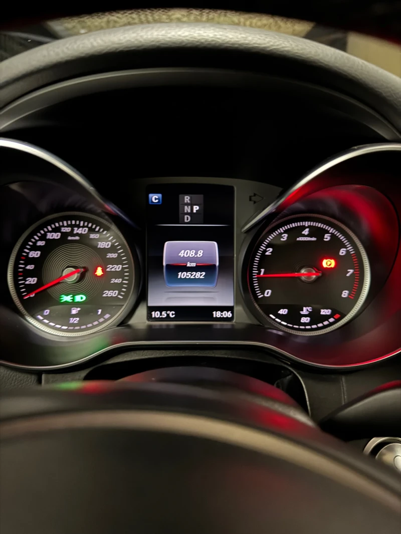 Mercedes-Benz C 300 AMG 4matic, снимка 13 - Автомобили и джипове - 53114728