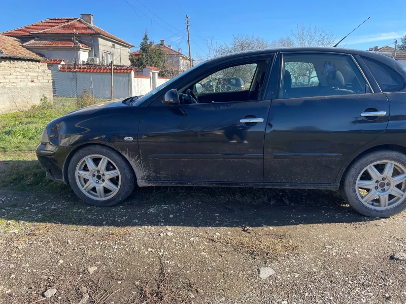 Seat Ibiza, снимка 2 - Автомобили и джипове - 53121892