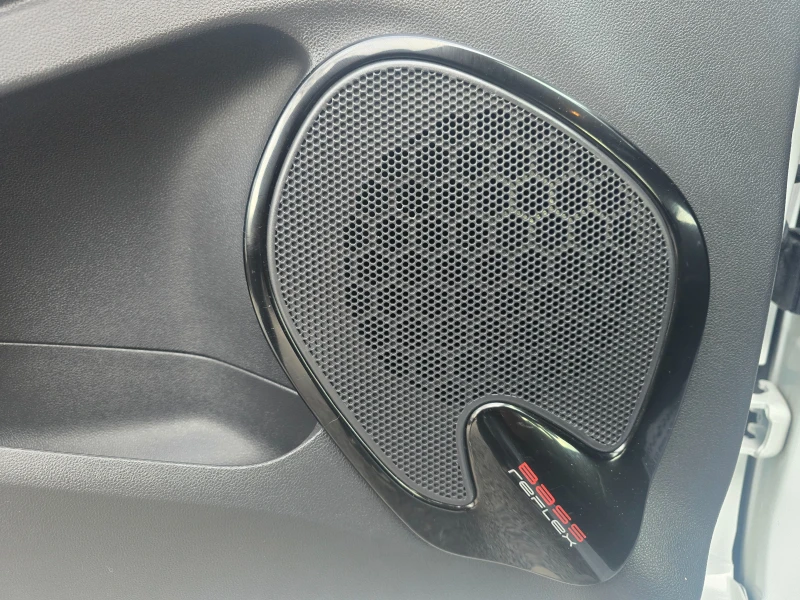 Renault Clio 1.0Tce-90k.c-ГАЗ-БЕНЗИН-ЕВРО 6В, снимка 17 - Автомобили и джипове - 53181026