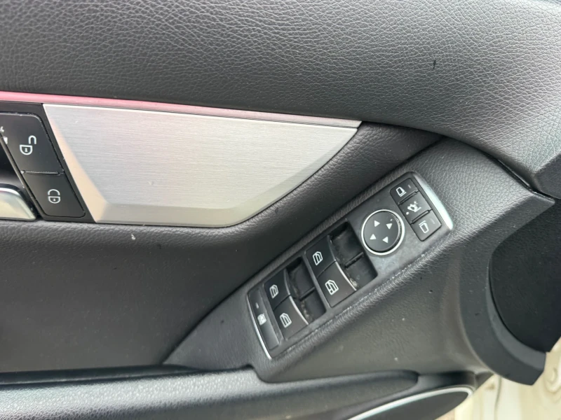 Mercedes-Benz C 250, снимка 14 - Автомобили и джипове - 53297074
