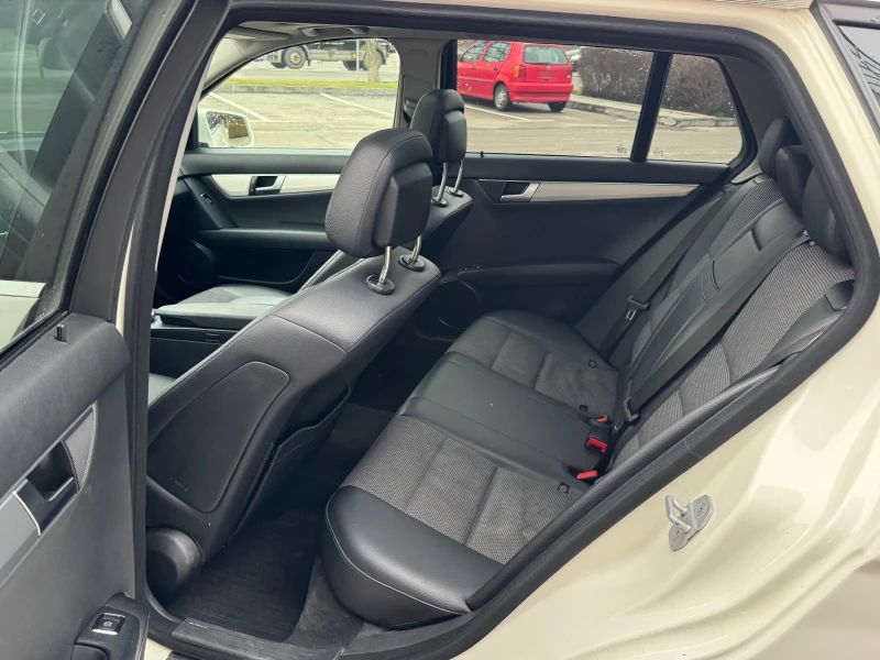 Mercedes-Benz C 250, снимка 10 - Автомобили и джипове - 53297074