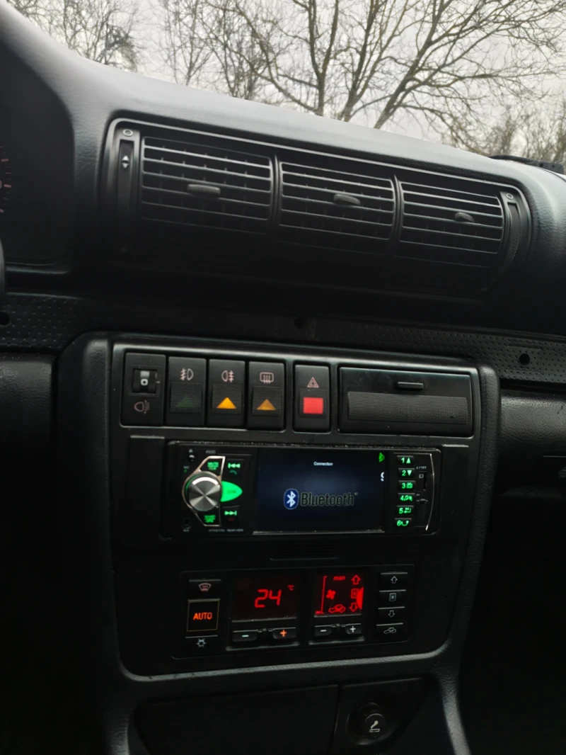 Audi A4 B5 1.8 (ADR), снимка 10 - Автомобили и джипове - 53385452