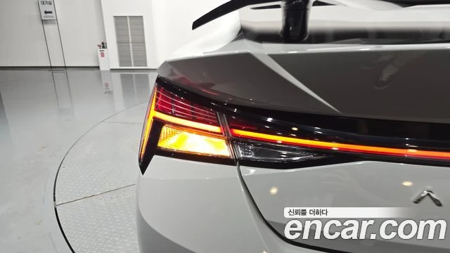Hyundai Elantra 2.0* N* ПОДГРЕВ* ОБДУХВАНЕ* НАВИГАЦИЯ, снимка 8 - Автомобили и джипове - 54968168