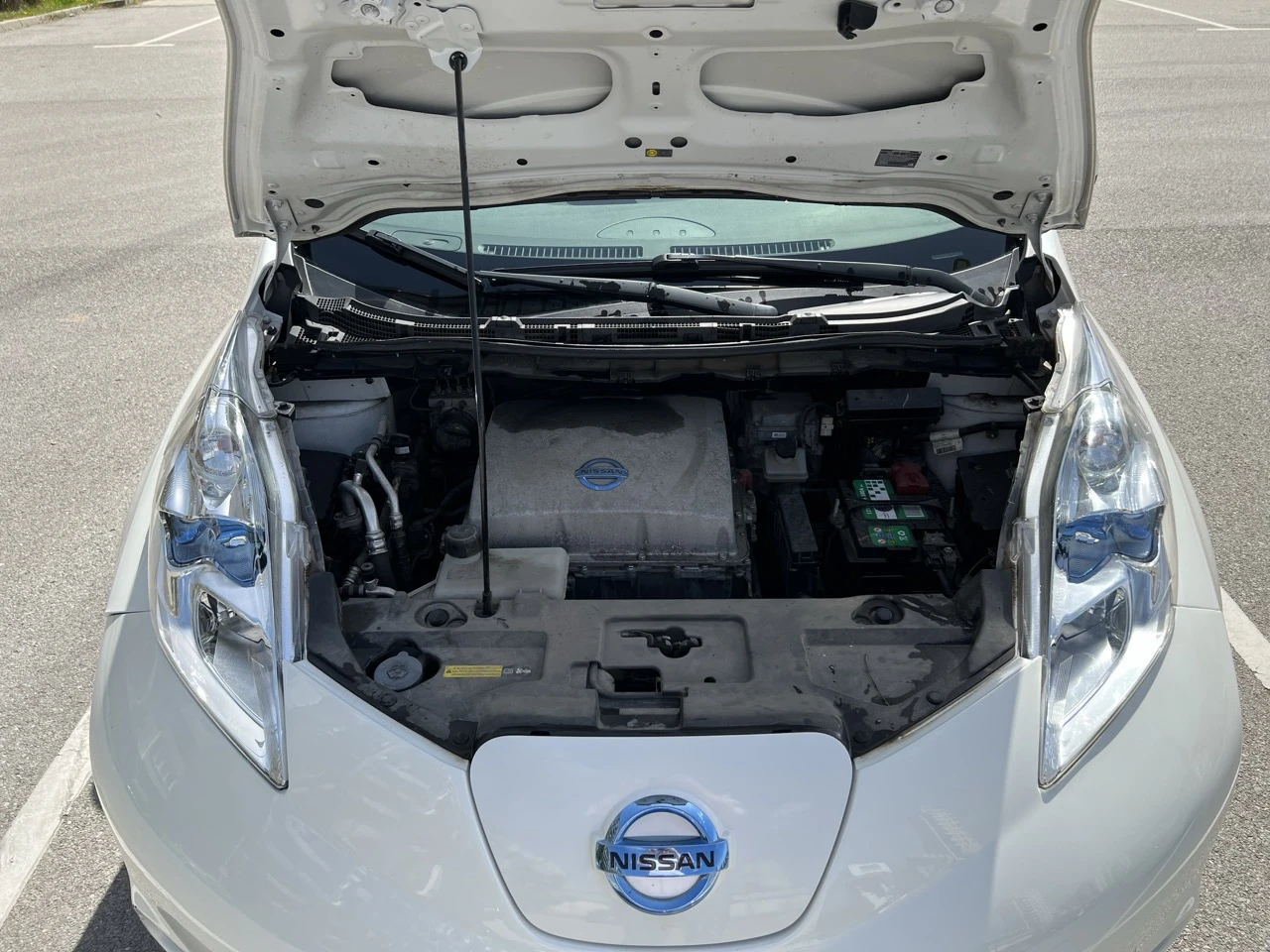 Nissan Leaf  TEKNA BOSE LED 360 - изображение 5