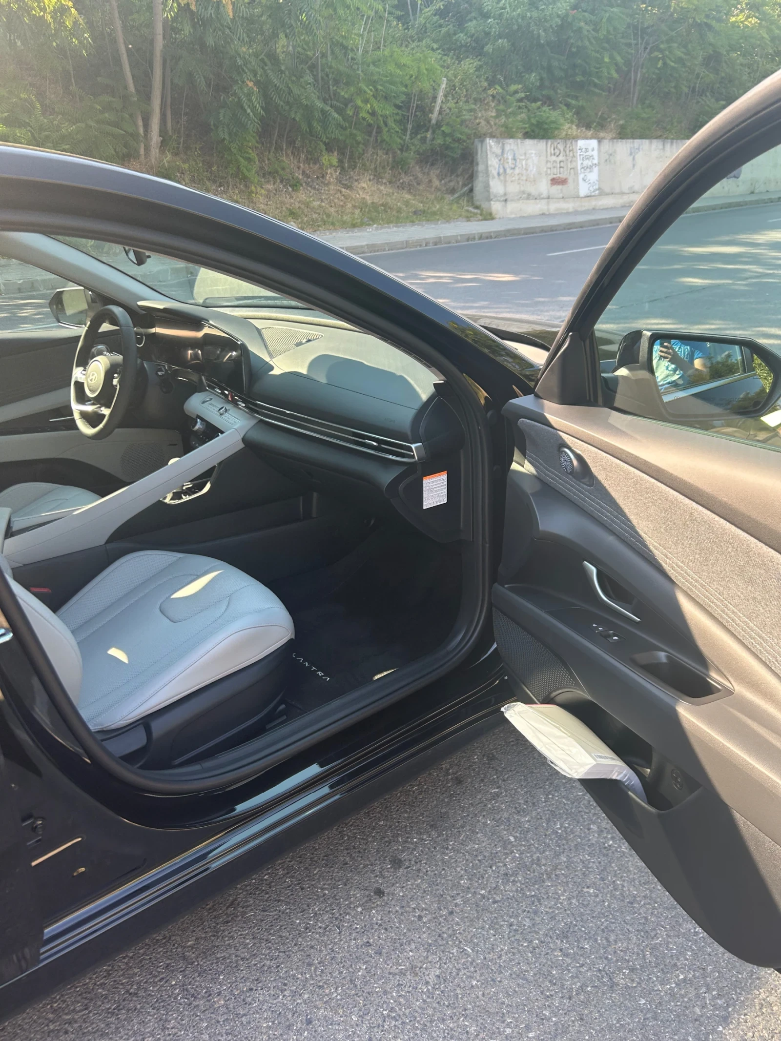 Hyundai Elantra | Mobile.bg   11