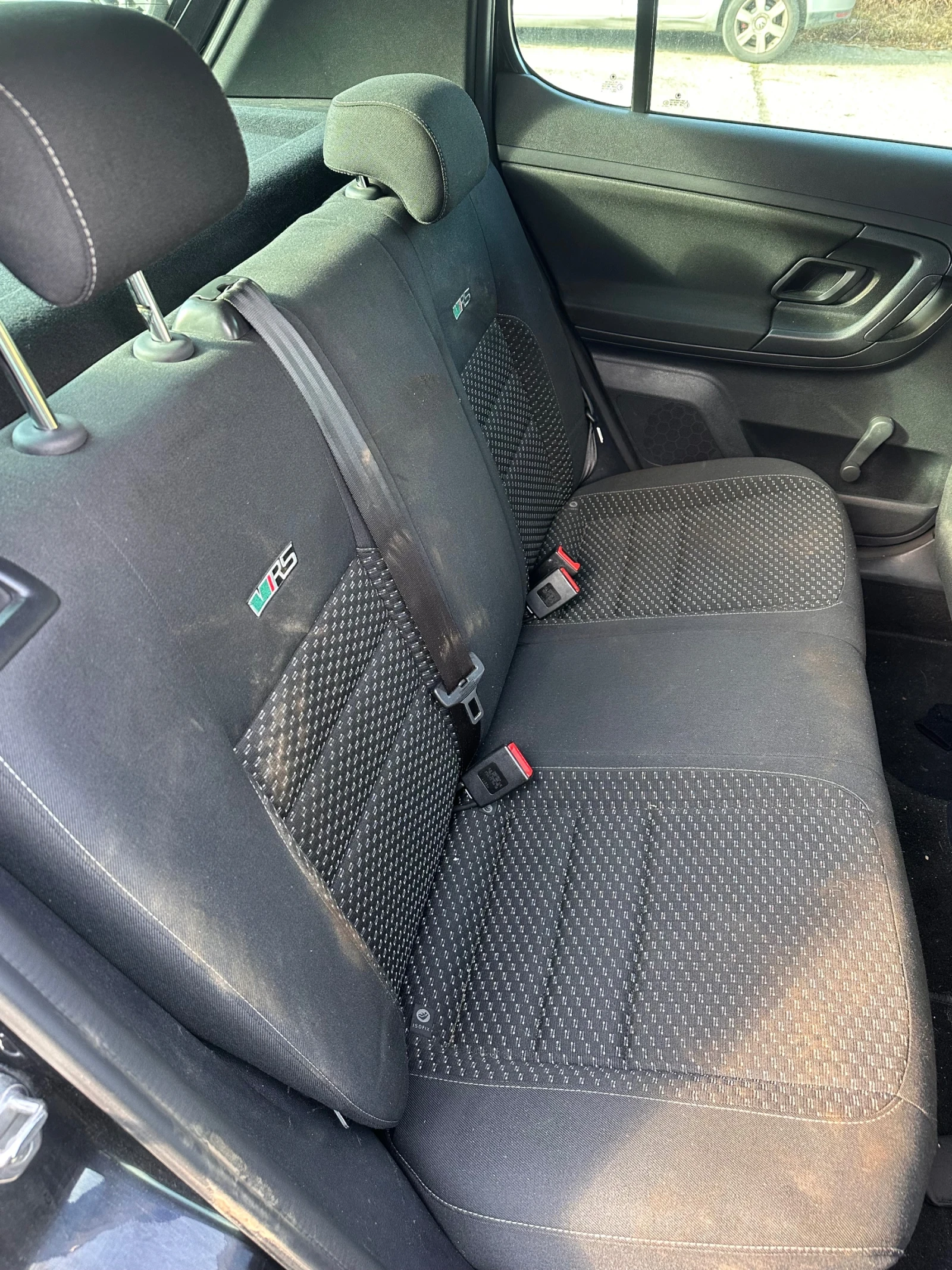 Skoda Fabia 1.4tfsi dsg - изображение 8