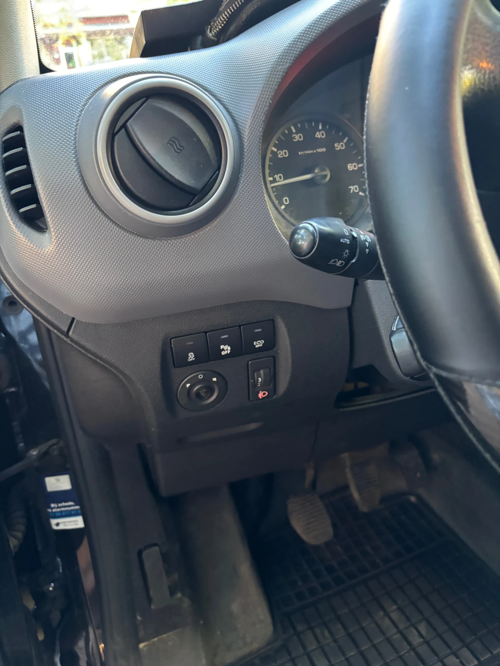 Peugeot Partner 1.6 - изображение 6