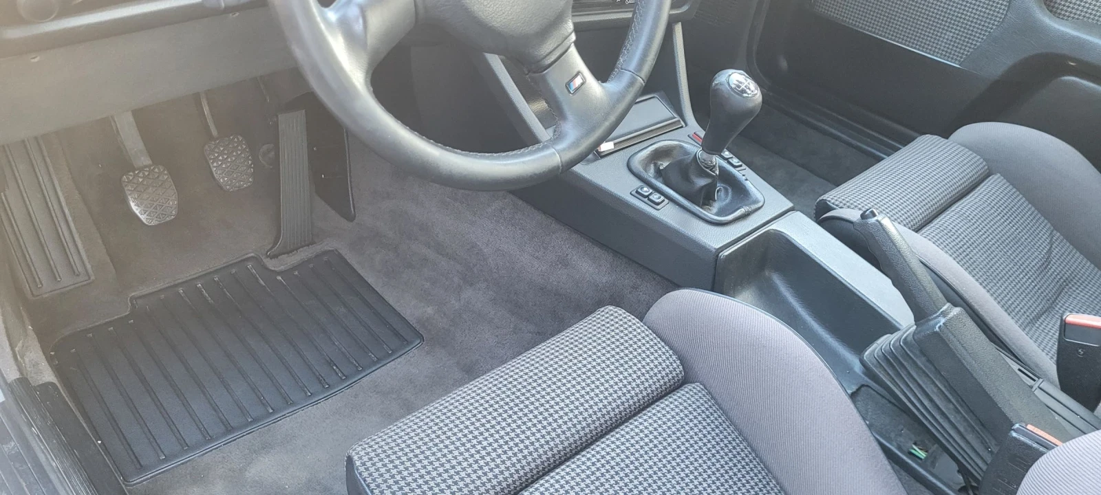 BMW 325 325iX sedan  - изображение 5