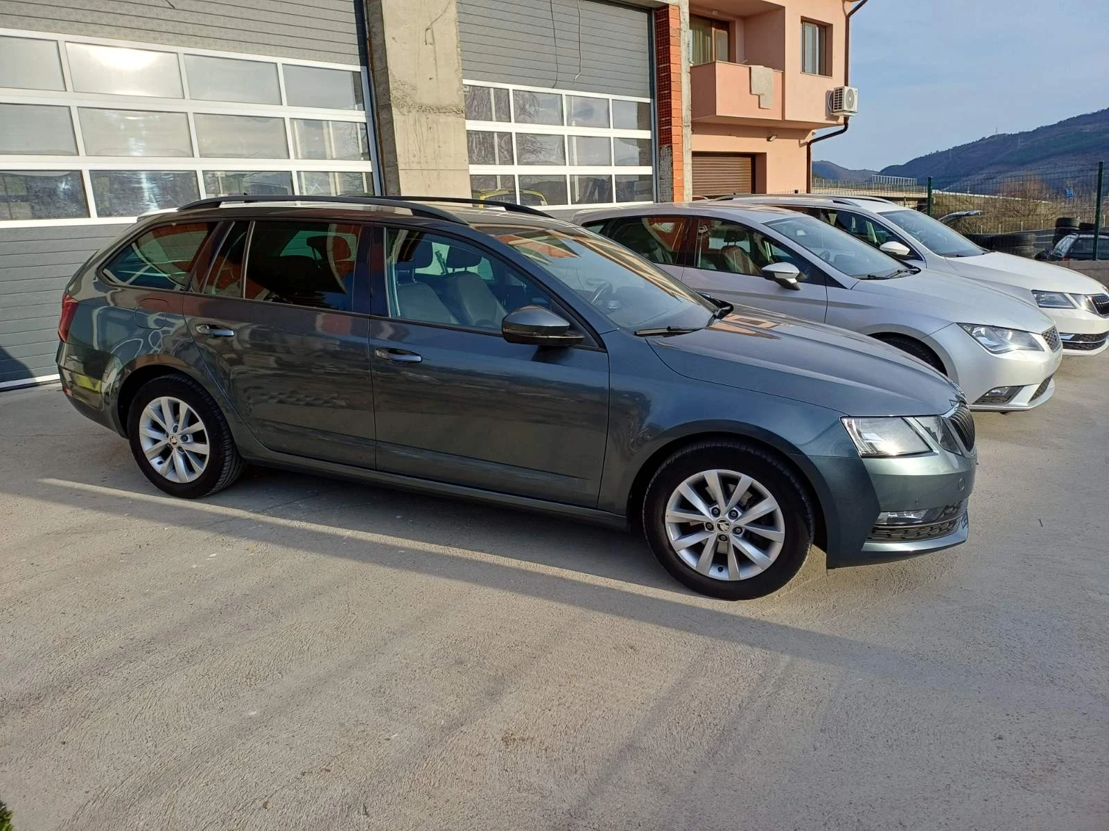 Skoda Octavia TGI metan, снимка 6 - Автомобили и джипове - 53831048