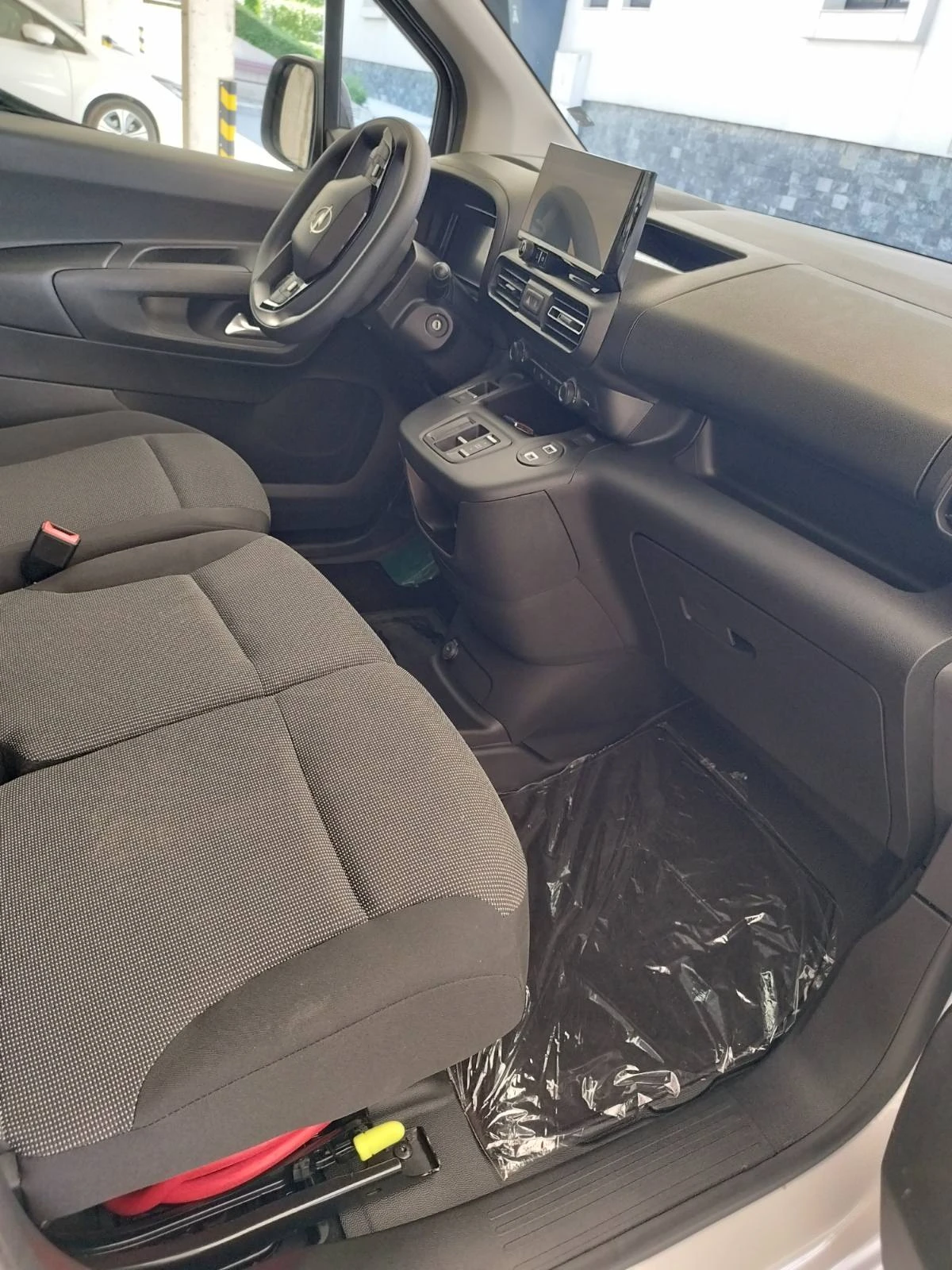 Opel Combo 50 kWh - N1 Чисто нова, снимка 4 - Автомобили и джипове - 54921429