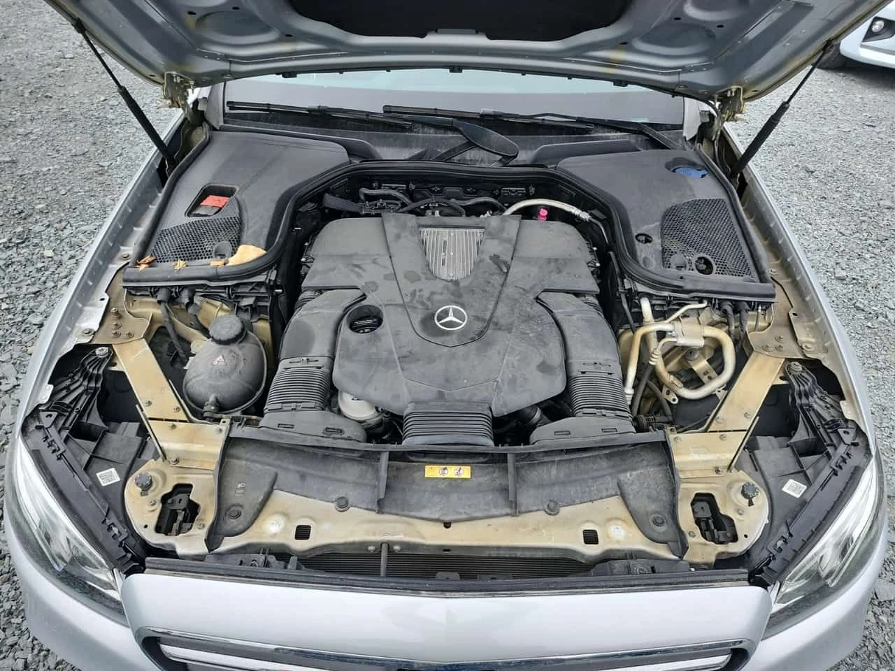 Mercedes-Benz E 450 ДИСТРОНИК * BURMESTER * PANO * ПОДГРЕВИ, снимка 17 - Автомобили и джипове - 55094135