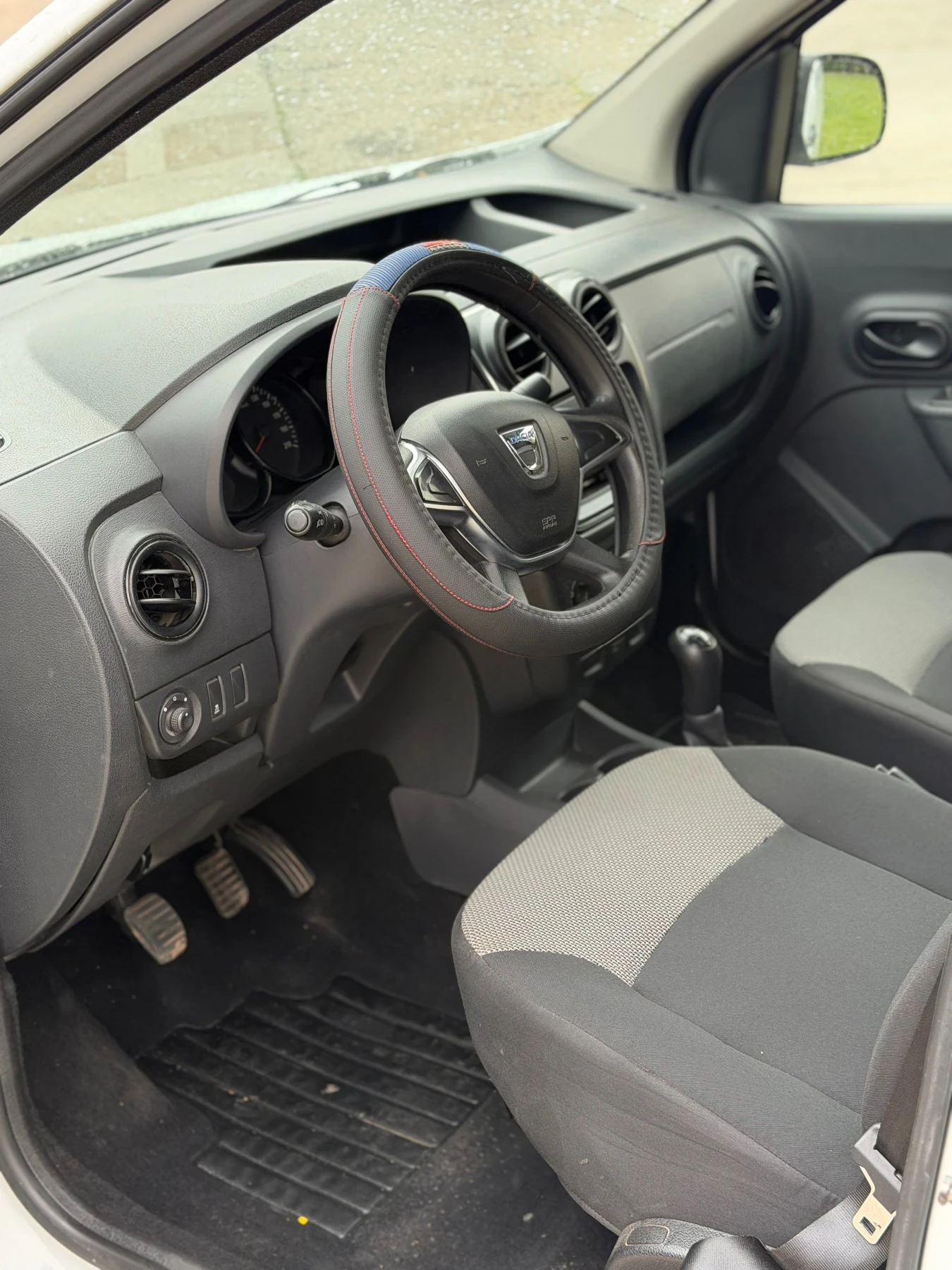 Dacia Dokker, снимка 7 - Автомобили и джипове - 55389930