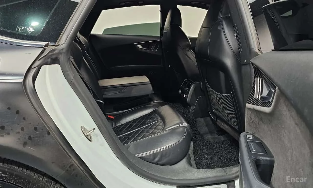 Audi A7 * 55 TDI Quattro Sport * CARFAX * ЦЕНА ДО БГ, снимка 11 - Автомобили и джипове - 55508406