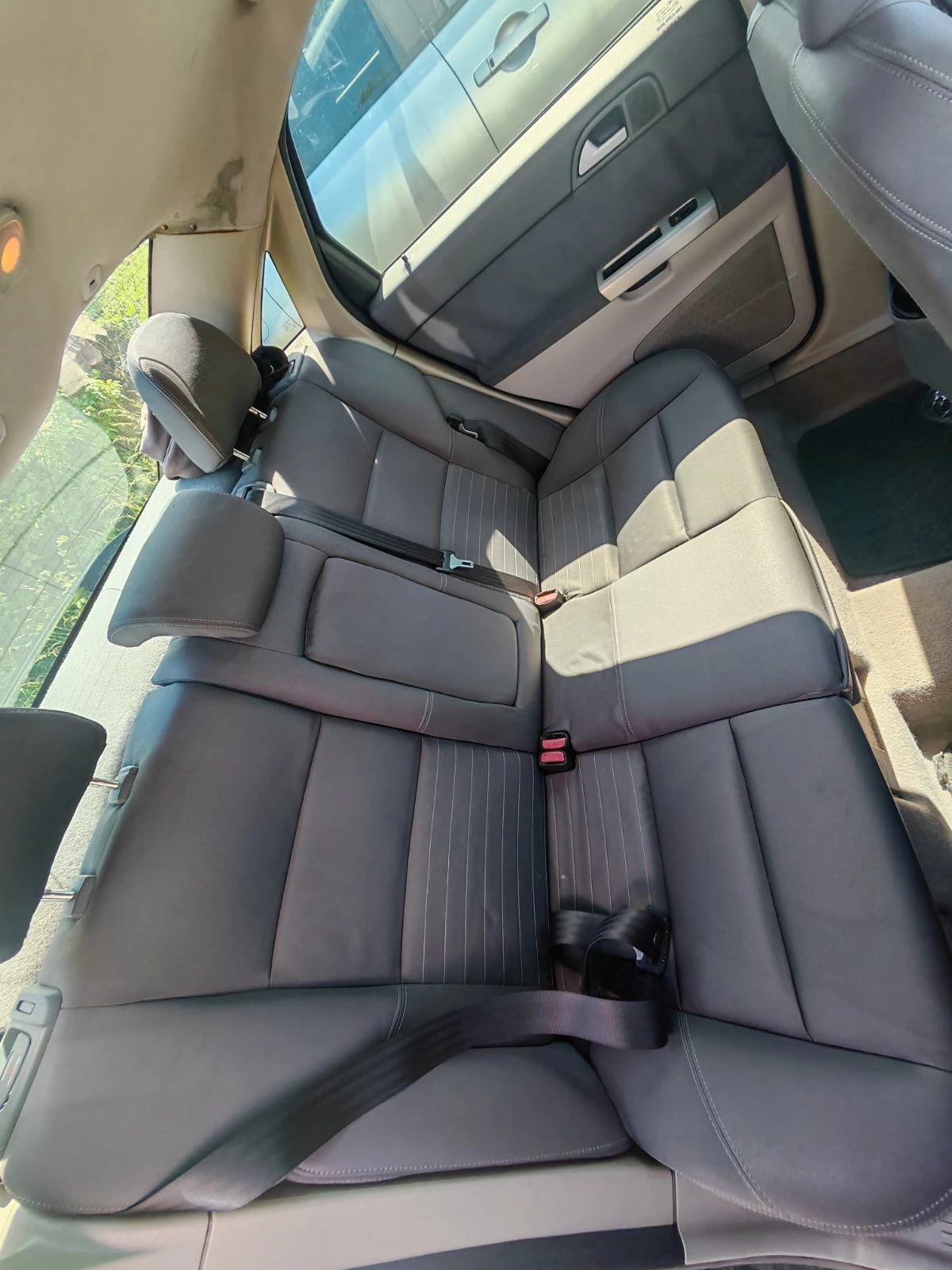Volvo S40, снимка 8 - Автомобили и джипове - 55554399
