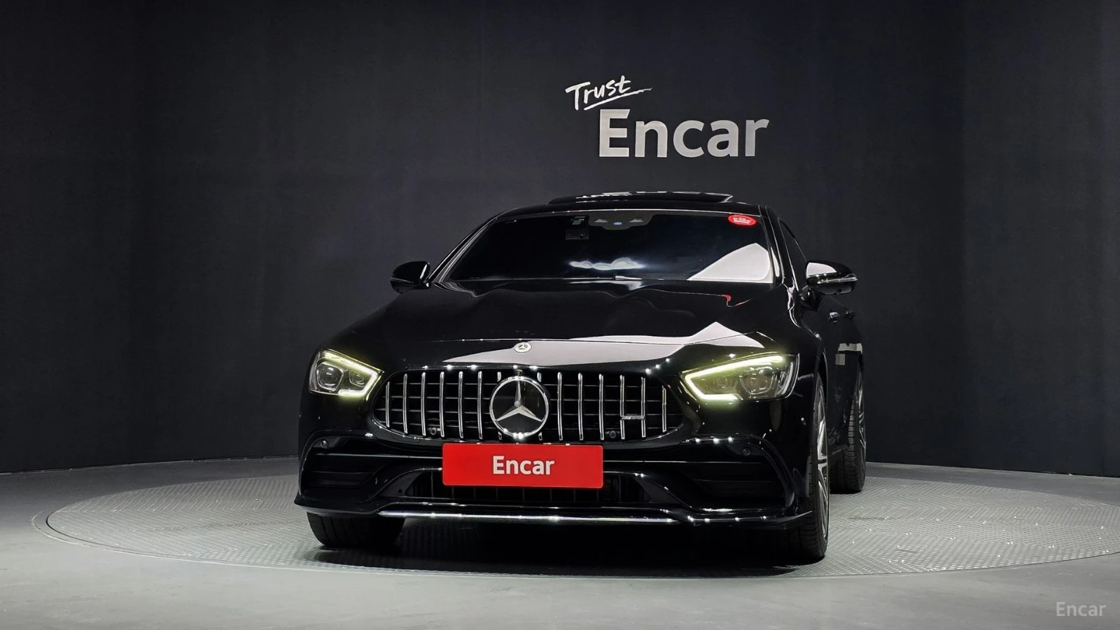 Mercedes-Benz AMG GT 43* 4MATIC* DISTRONIC* ОБДУХВАНЕ* 360* КАМЕРА* , снимка 2 - Автомобили и джипове - 55556227
