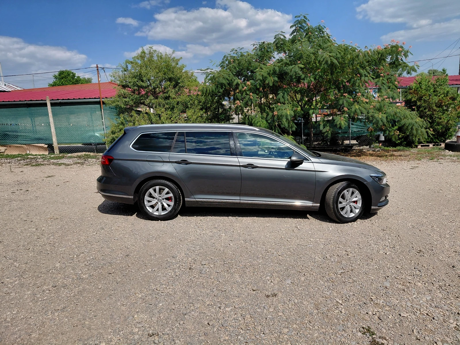 VW Passat 2.0 tdi DSG, снимка 2 - Автомобили и джипове - 55588032