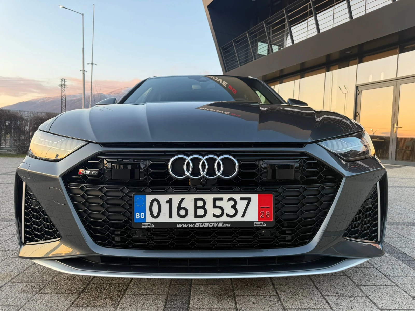 Audi Rs6 4.0TFSI V8 * Carbon* Ceramic* , снимка 3 - Автомобили и джипове - 55752778