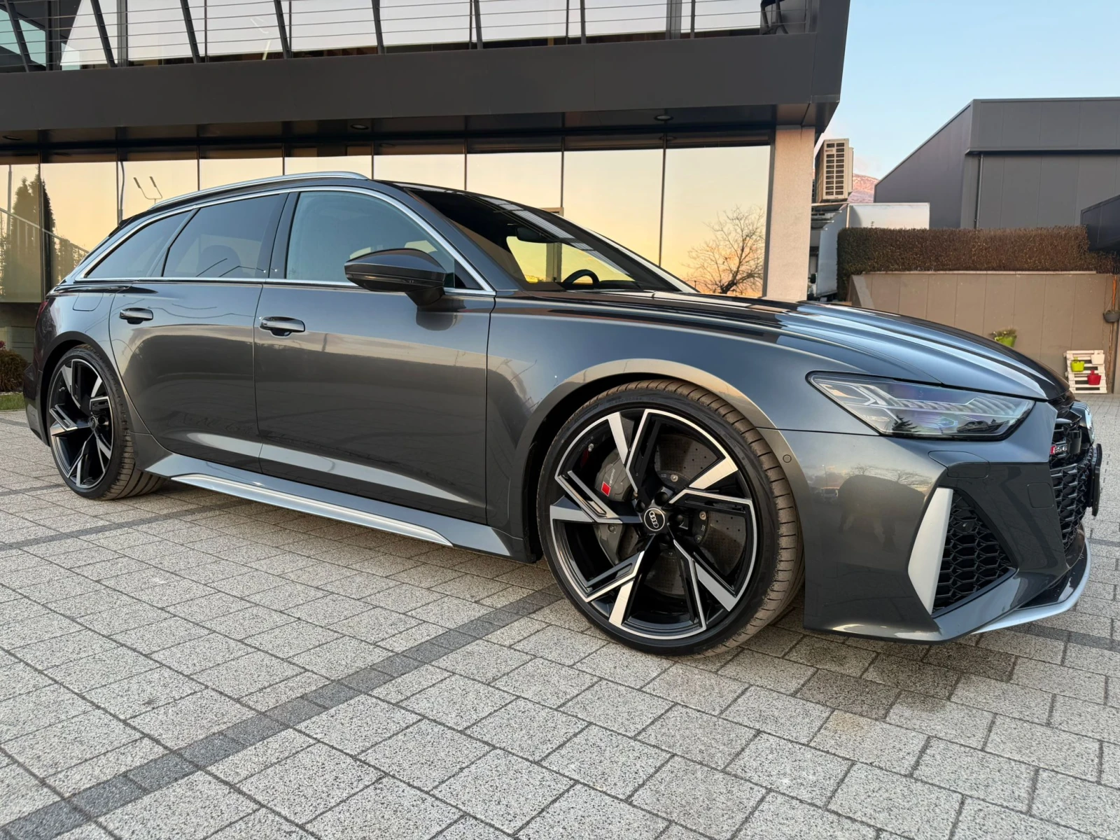 Audi Rs6 4.0TFSI V8 * Carbon* Ceramic* , снимка 2 - Автомобили и джипове - 55752778