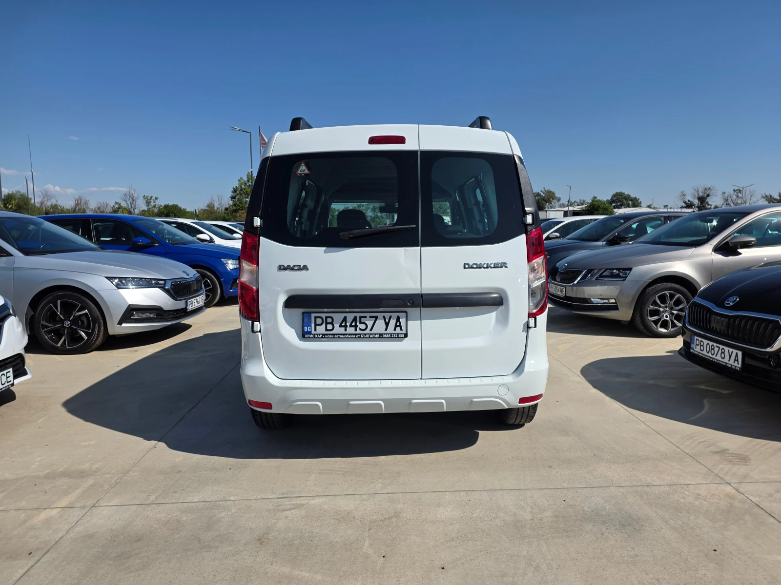 Dacia Dokker N-1-1, 6 Оригинална  ГАЗ 110кс, снимка 4 - Автомобили и джипове - 55950168