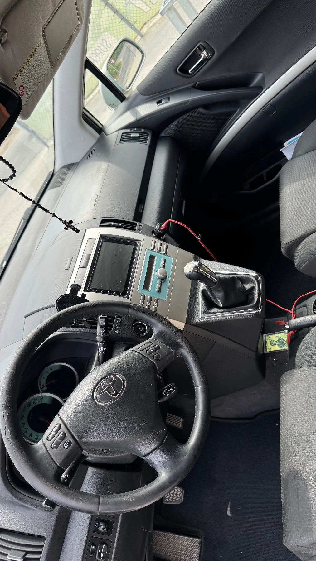 Toyota Corolla verso, снимка 8 - Автомобили и джипове - 56398036