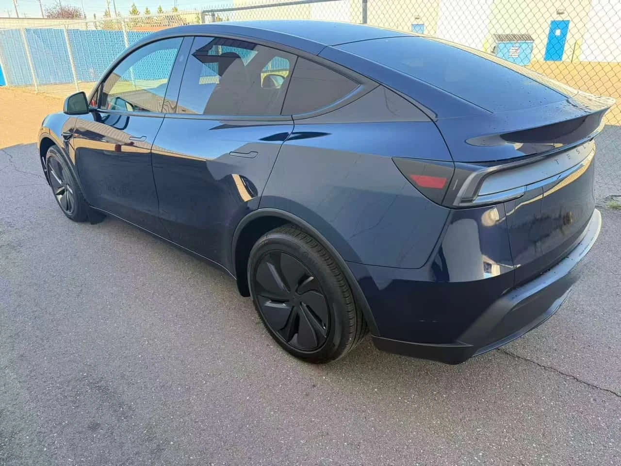 Tesla Model Y * AWD * CARFAX * , снимка 2 - Автомобили и джипове - 56624979