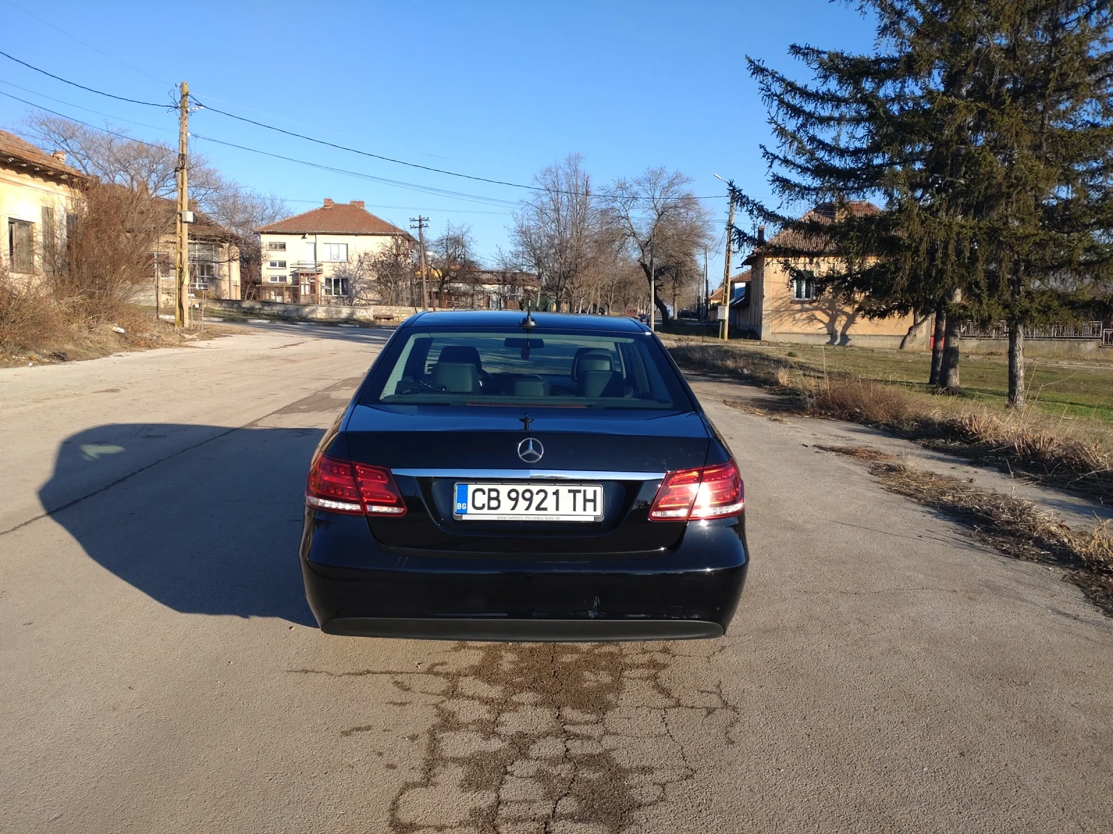 Mercedes-Benz E 200, снимка 15 - Автомобили и джипове - 56663372
