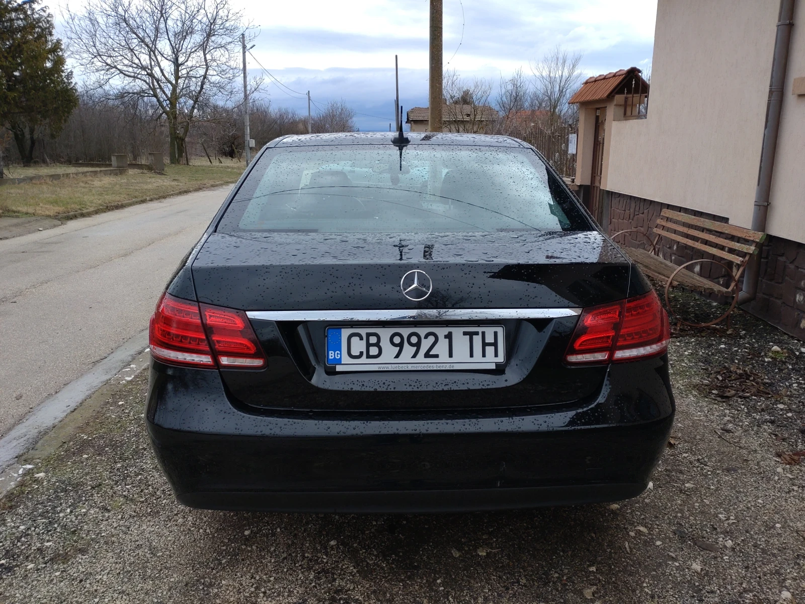 Mercedes-Benz E 200, снимка 4 - Автомобили и джипове - 56663372