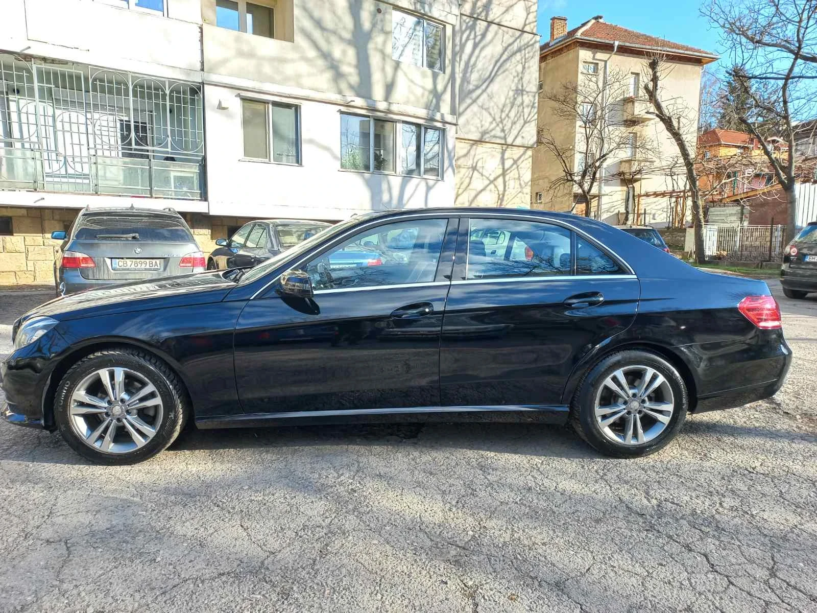 Mercedes-Benz E 200, снимка 13 - Автомобили и джипове - 56663372